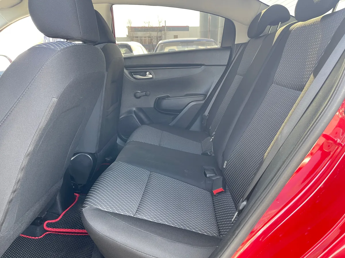 Kia Rio 1.4 MT (100 л.с.)