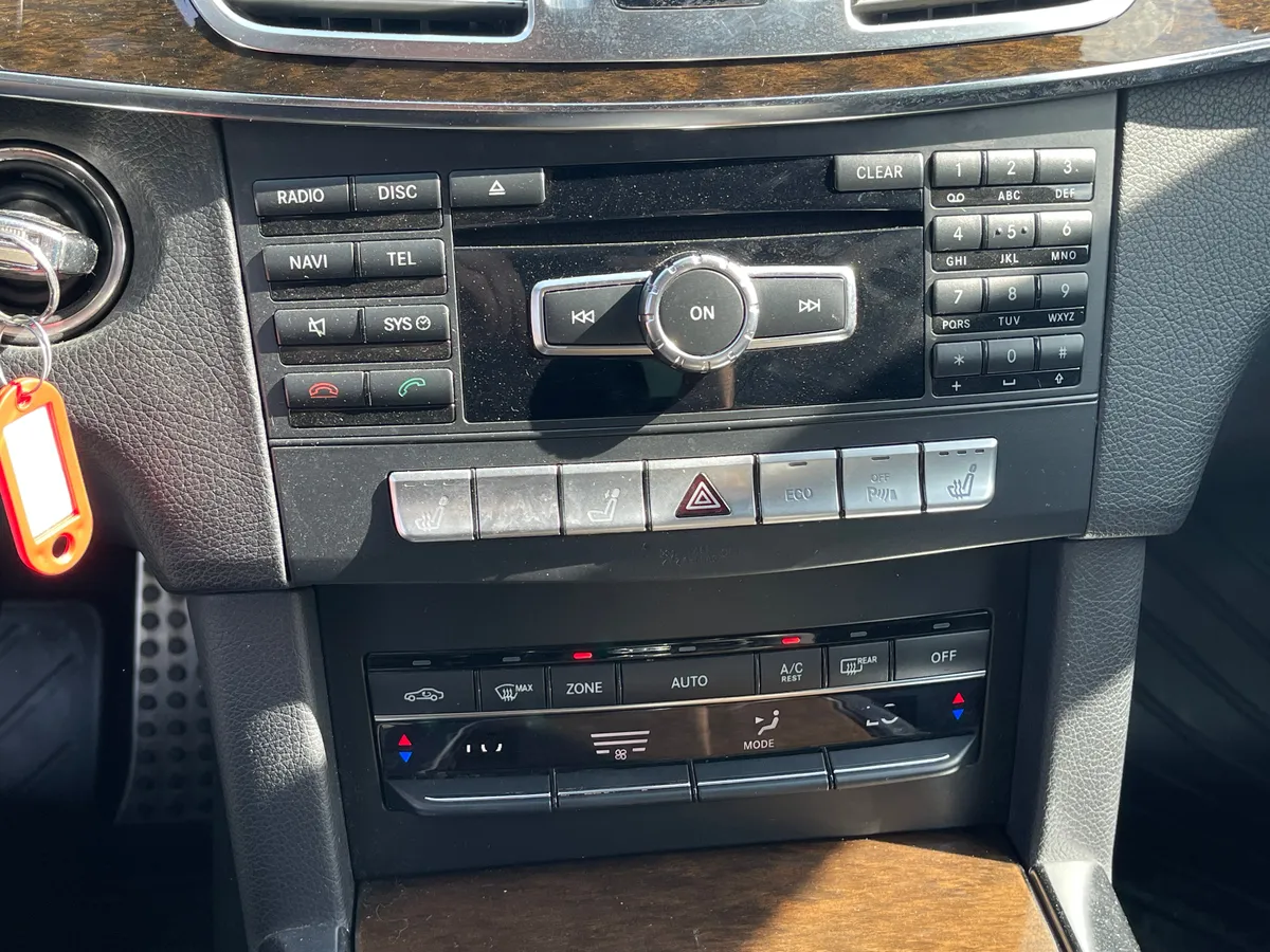 Mercedes-Benz E-Класс 2.0 AT RWD (184 л.с.)