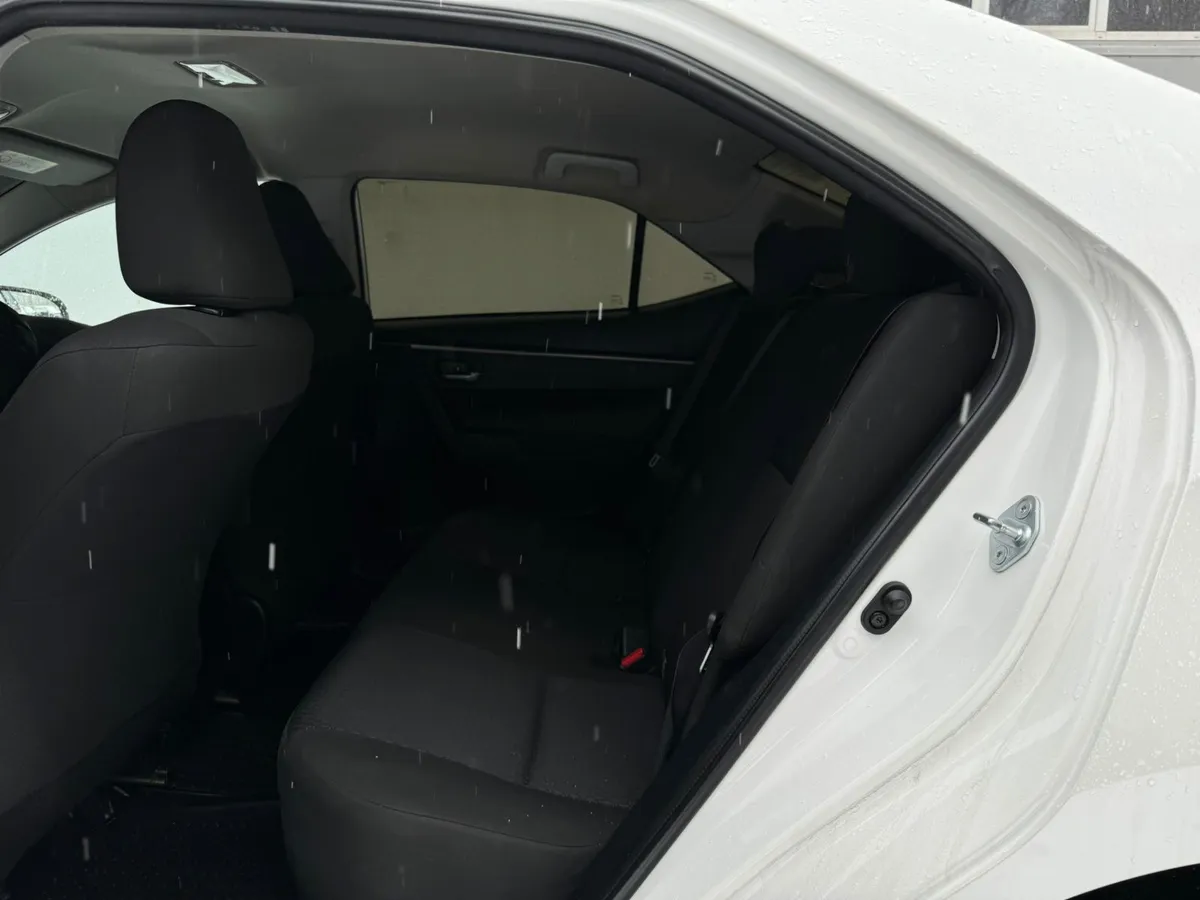 Toyota Corolla 1.6 CVT (122 л.с.), 2014 — фото 7