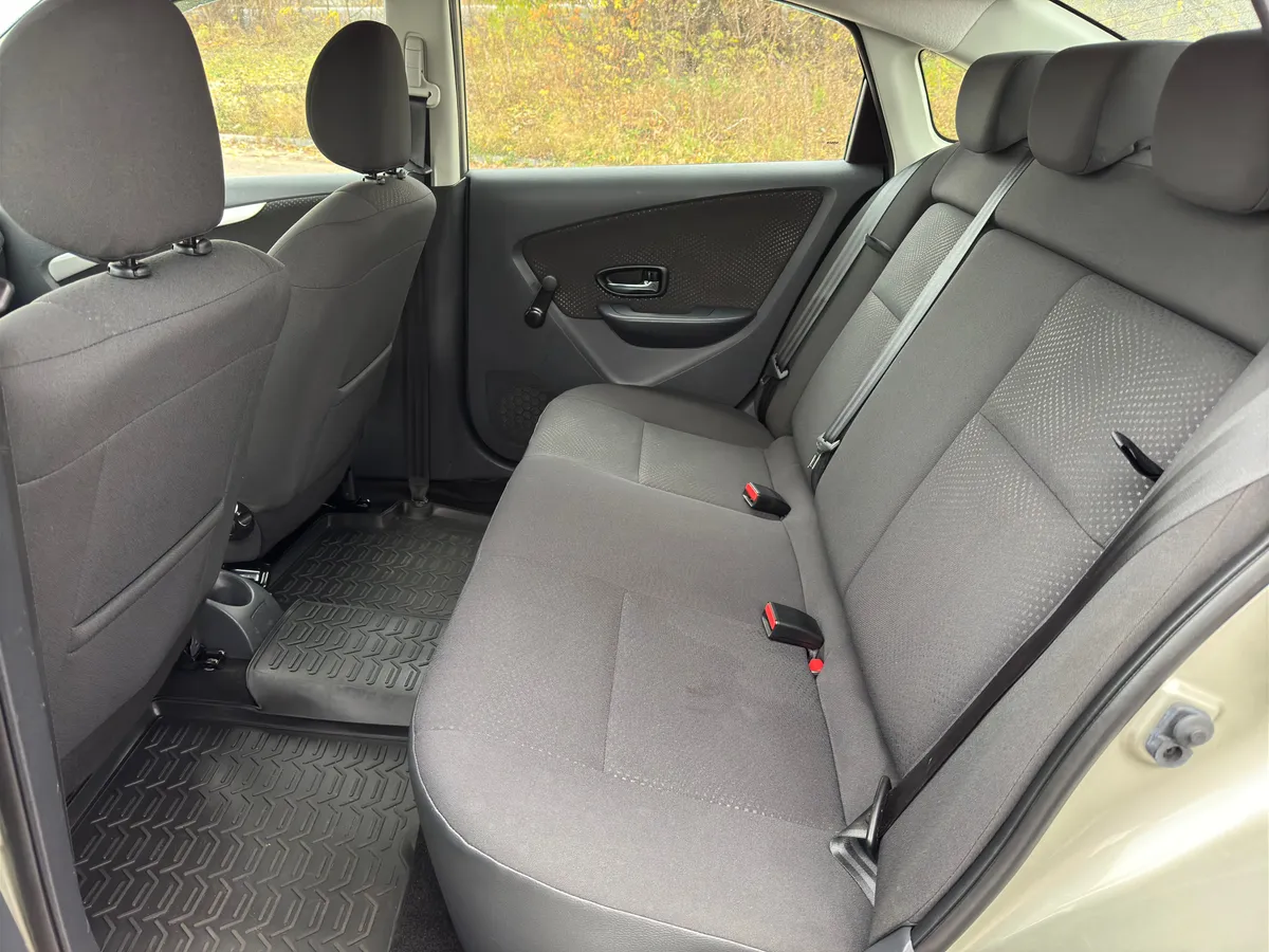 Nissan Almera 1.6 MT (102 л.с.), 2015 — фото 6