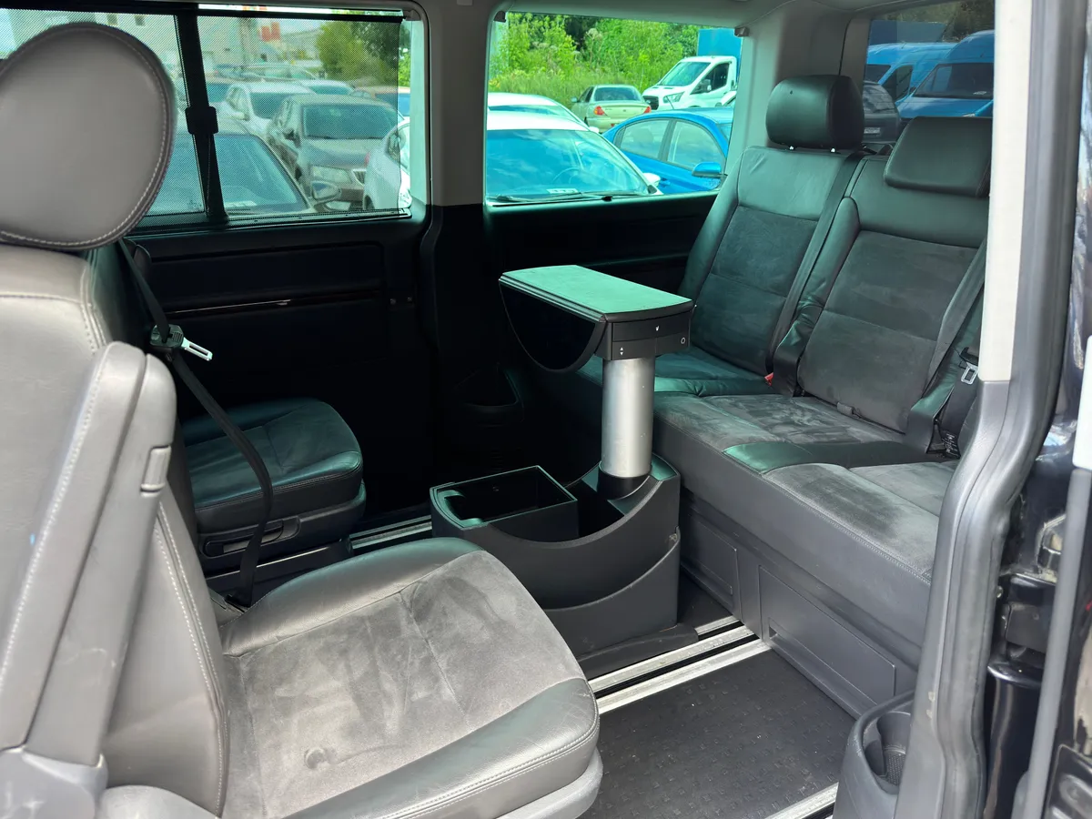 Volkswagen Multivan 2.0 MT (102 л.с.), 2011 — фото 11