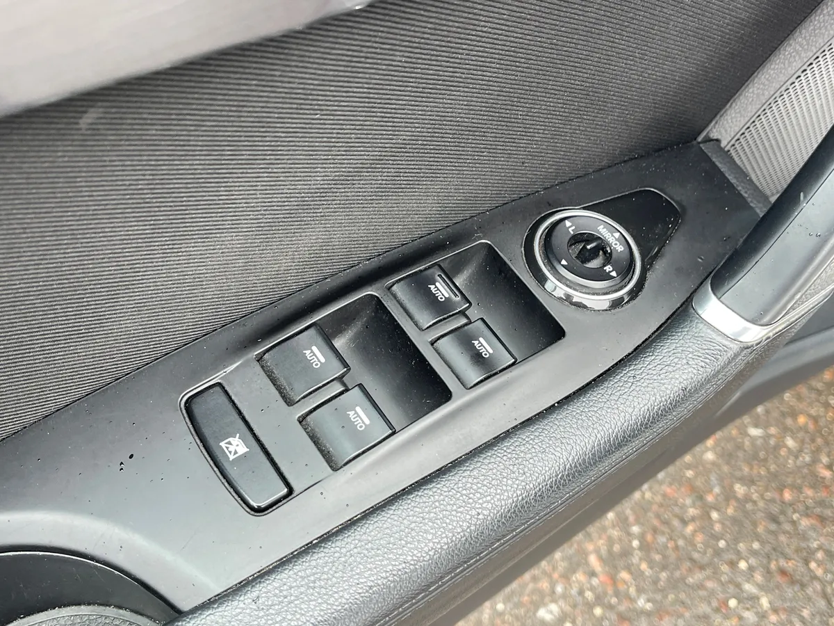 Hyundai i40 2.0 AT (150 л.с.), 2015 — фото 9