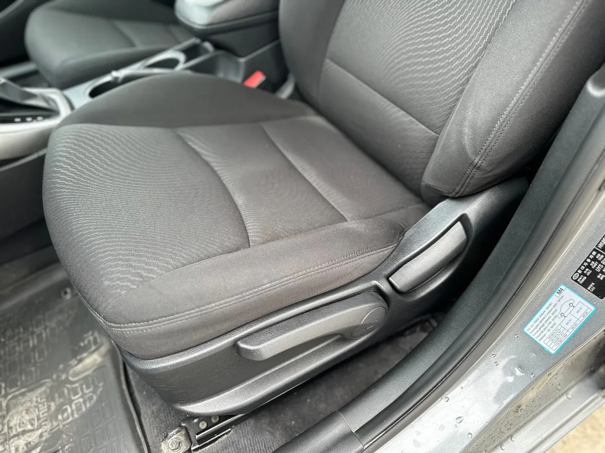 Hyundai Elantra 1.6 AT (132 л.с.), 2015 — фото 16