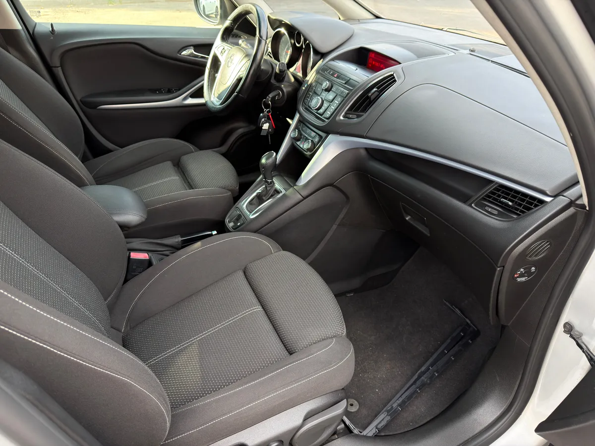 Opel Zafira 1.4 Turbo AT (140 л.с.)