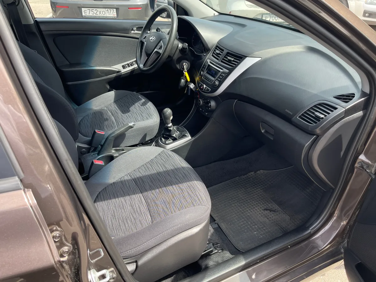 Hyundai Solaris 1.6 AT (123 л.с.), 2015 — фото 6