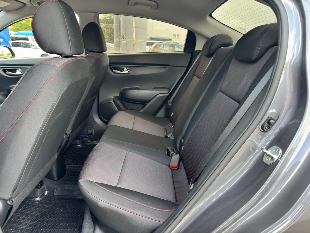 Kia Rio 1.6 AT (123 л.с.)