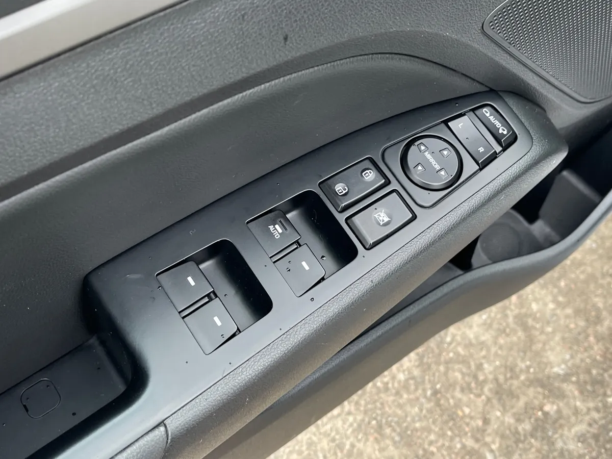 Hyundai Elantra 2.0 AT (150 л.с.), 2017 — фото 10
