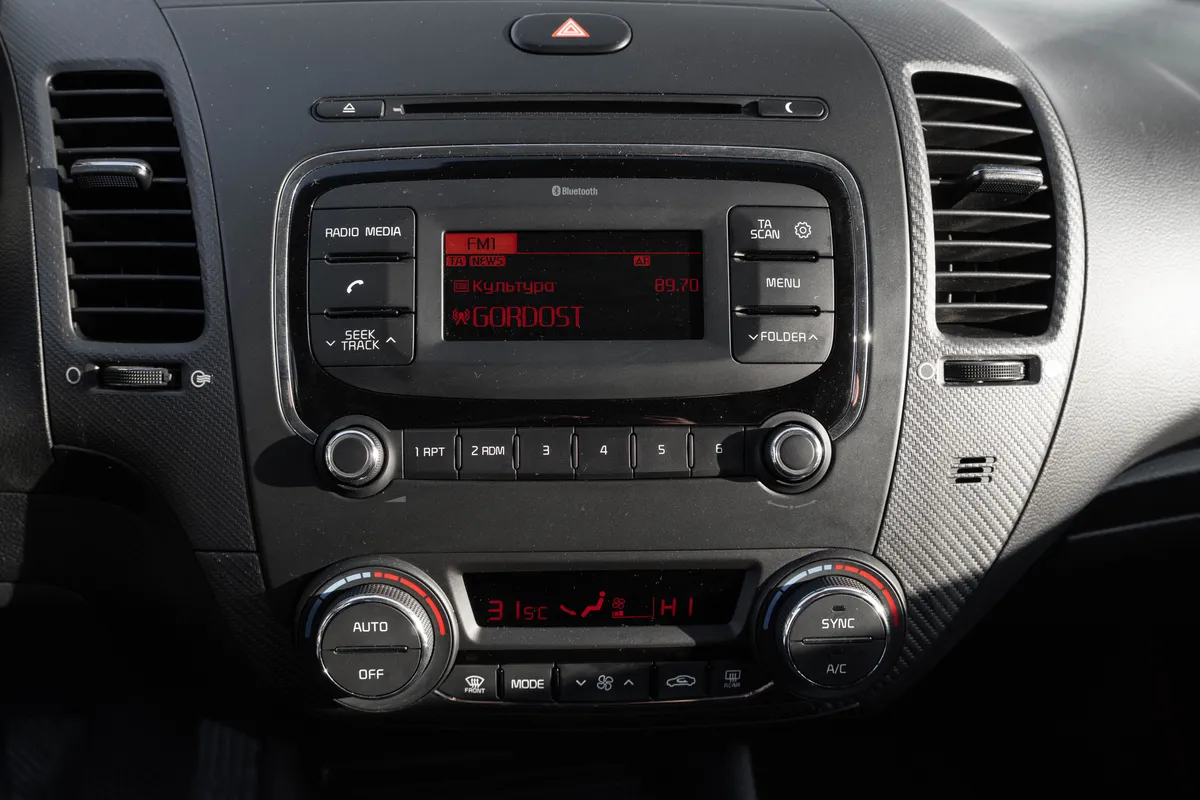 Kia Cerato 1.6 MT (130 л.с.), 2018 — фото 11