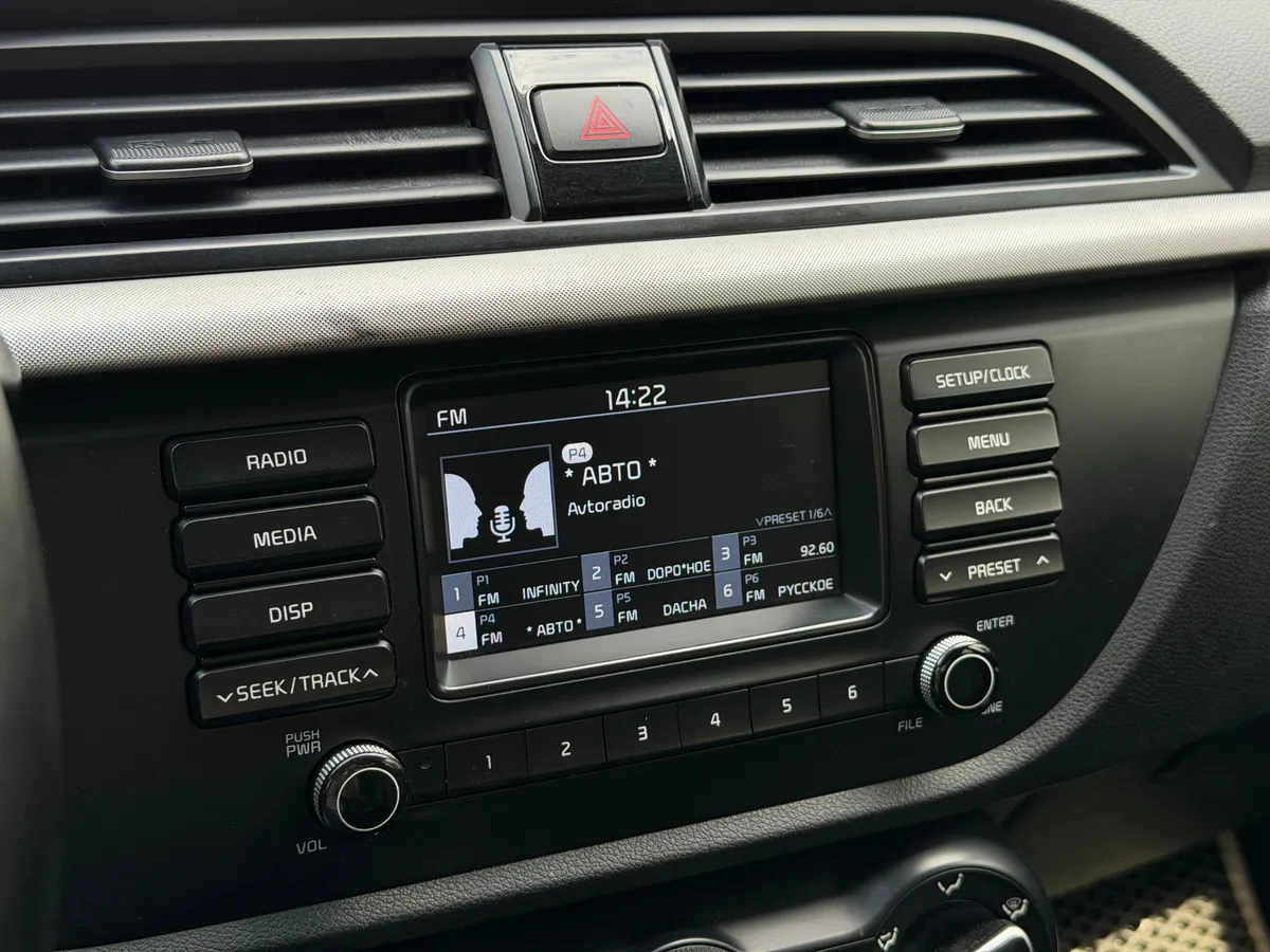 Kia Rio 1.6 MT (123 л.с.), 2017 — фото 8