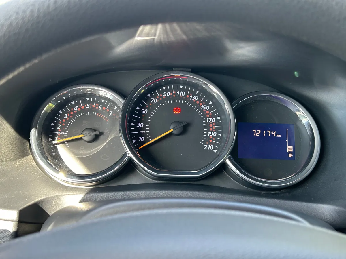 Renault Sandero 1.6 MT (82 л.с.), 2018 — фото 6