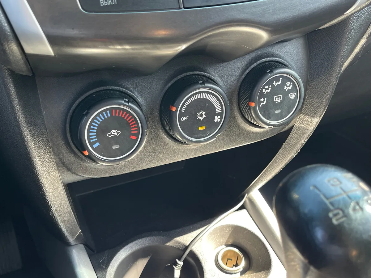 Mitsubishi ASX 1.6 MT (117 л.с.)