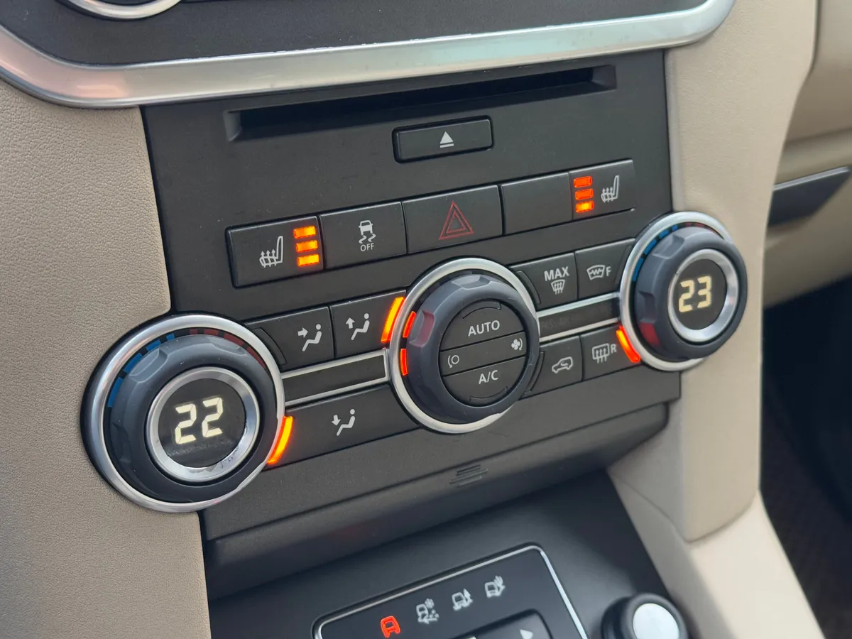 Land Rover Discovery 3.0 TDV6 AT 4WD (211 л.с.), 2015 — фото 13