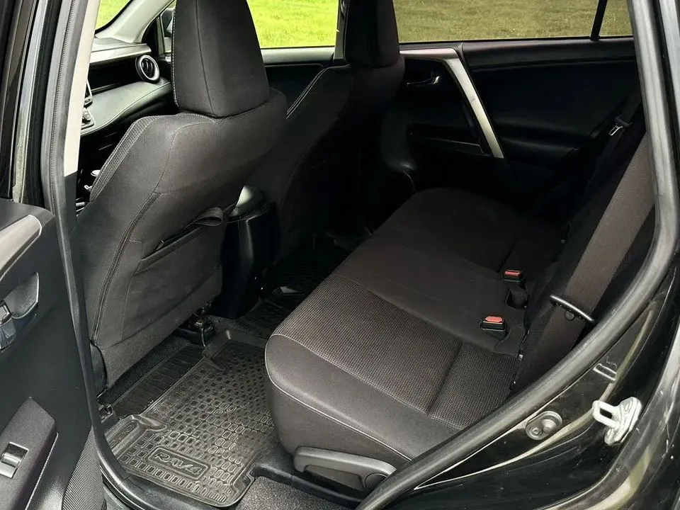Toyota RAV4 2.0 CVT 4WD (146 л.с.), 2018 — фото 10