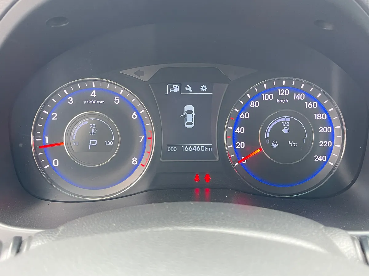 Hyundai i40 2.0 AT (150 л.с.), 2015 — фото 6