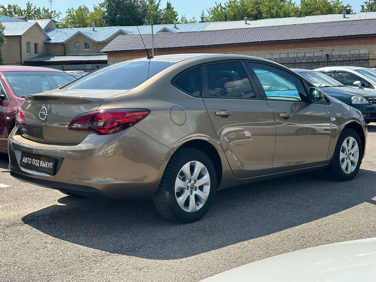 Opel Astra 1.6 Turbo AT (180 л.с.), 2015 — фото 4
