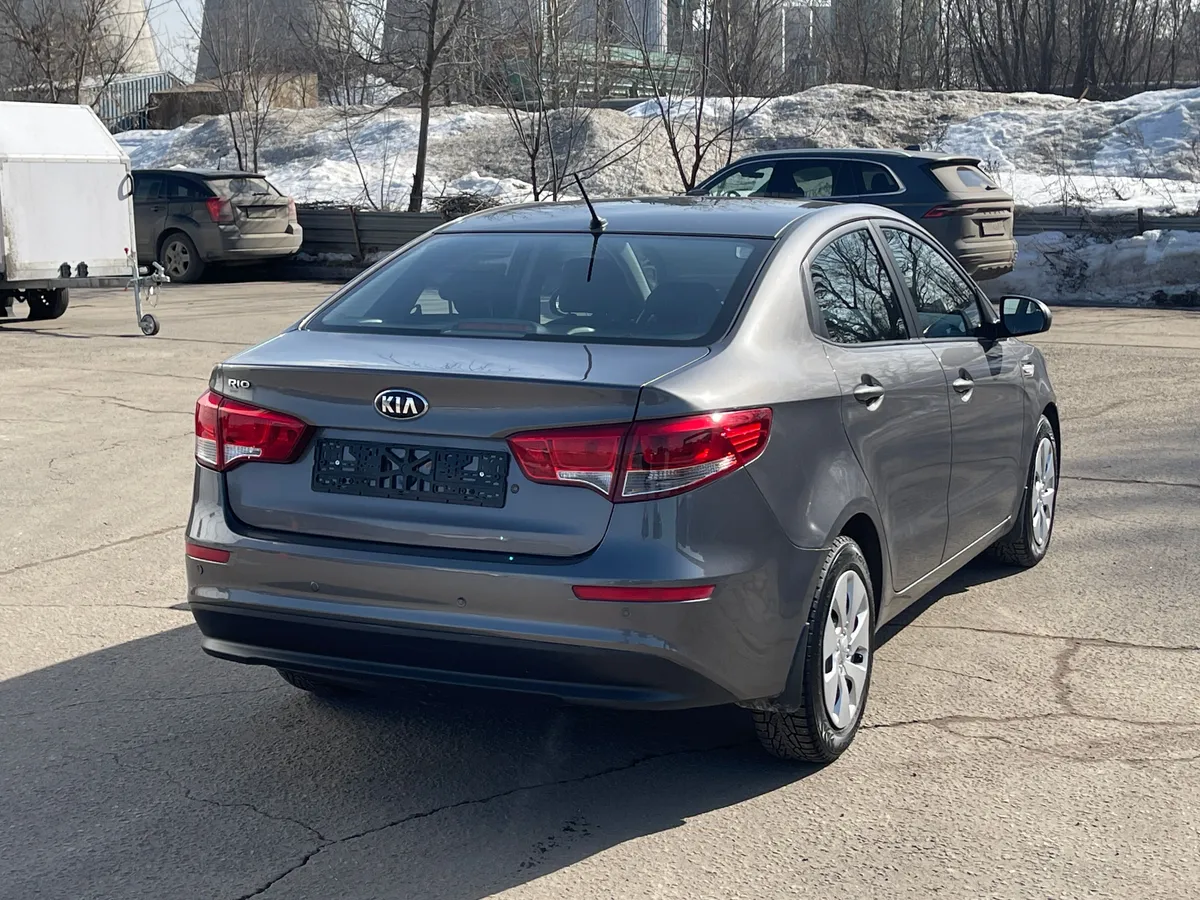 Kia Rio 1.6 AT (123 л.с.)