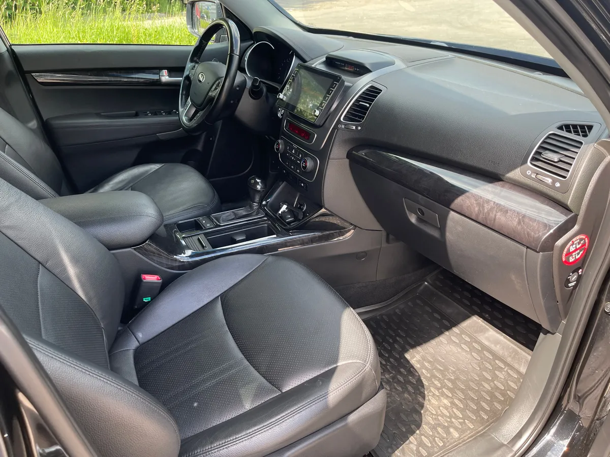 Kia Sorento 2.2 CRDi AT AWD (200 л.с.)