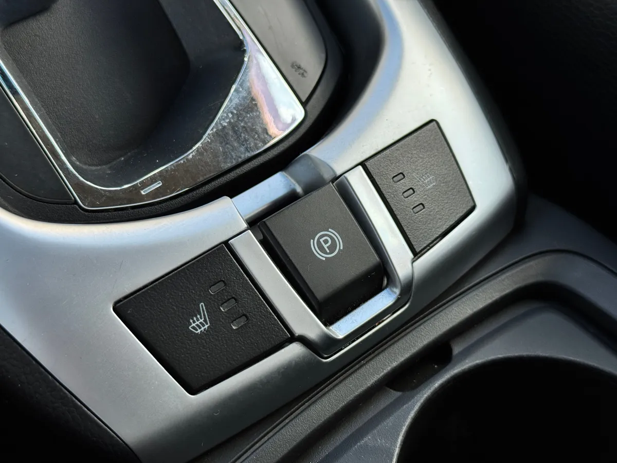 Opel Antara 2.2 CDTi AT AWD (184 л.с.)