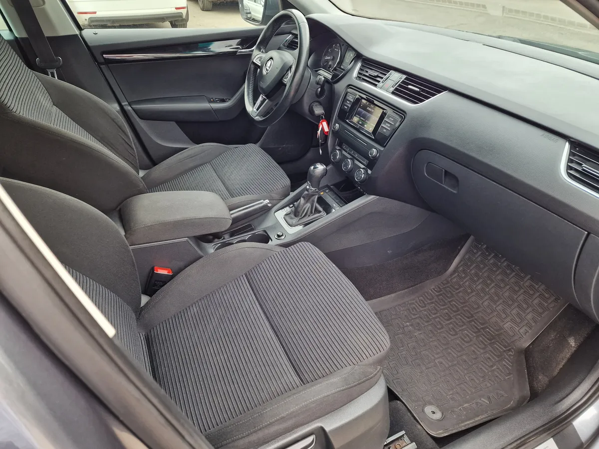 Skoda Octavia 1.4 AMT (150 л.с.), 2015 — фото 5