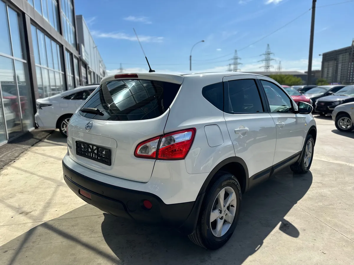 Nissan Qashqai 2.0 CVT FWD (141 л.с.), 2012 — фото 4