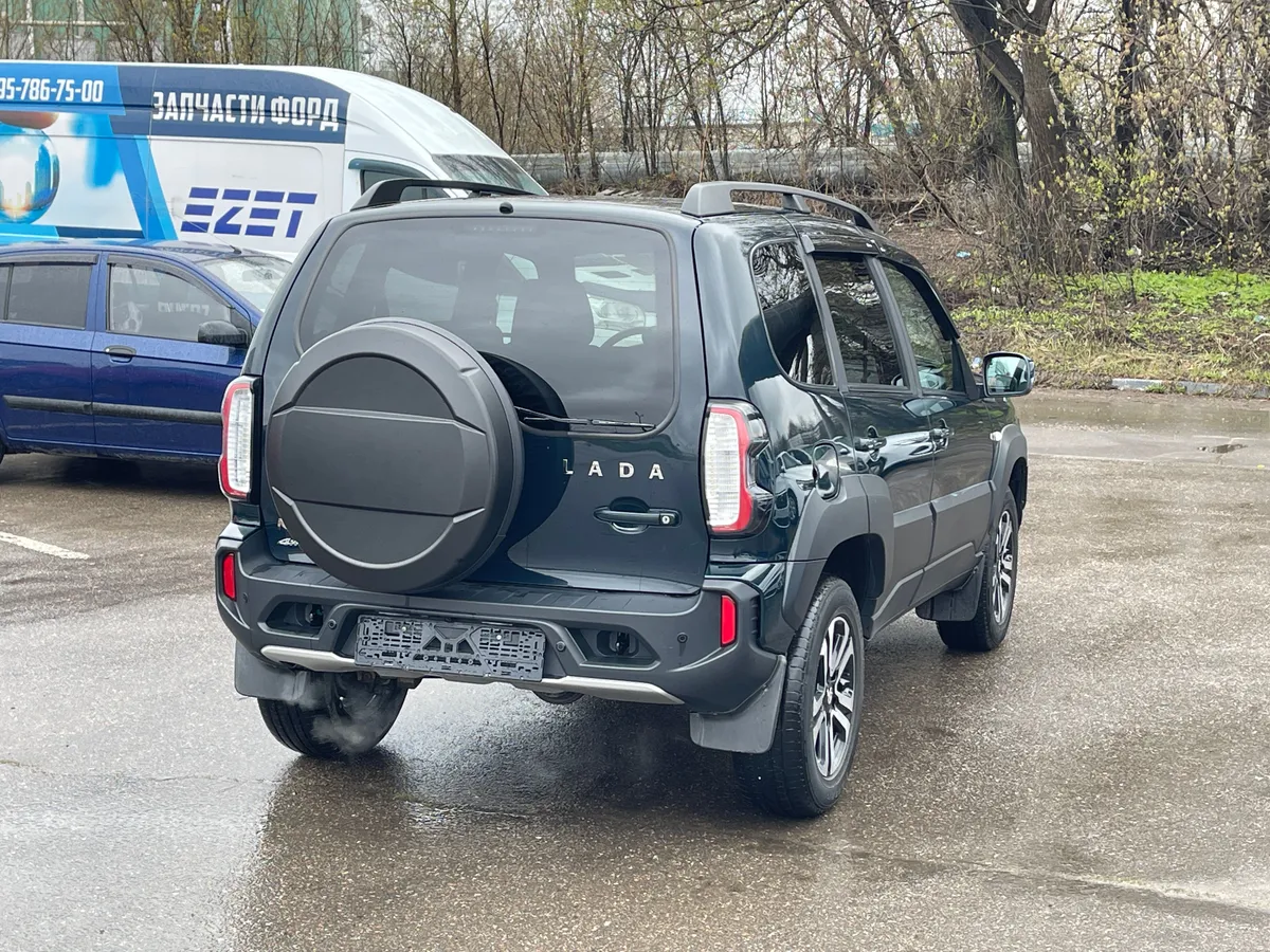 ВАЗ (Lada) Niva Travel 1.7 MT AWD (83 л.с.)