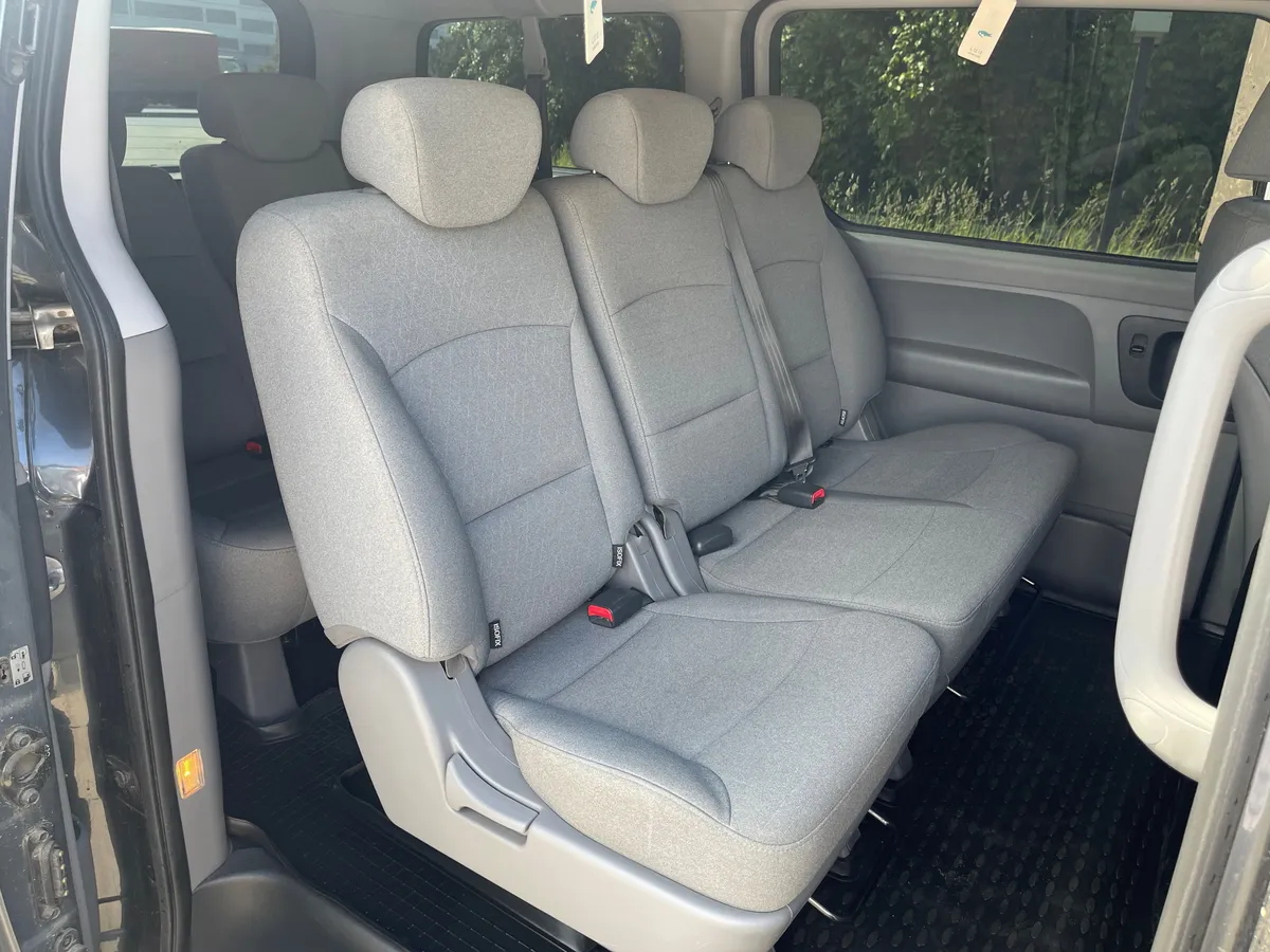 Hyundai H-1 2.5 AT (170 л.с.)
