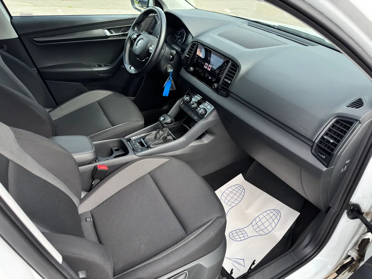 Skoda Karoq 1.5 TSI DSG 4x4 (150 л.с.), 2020 — фото 6