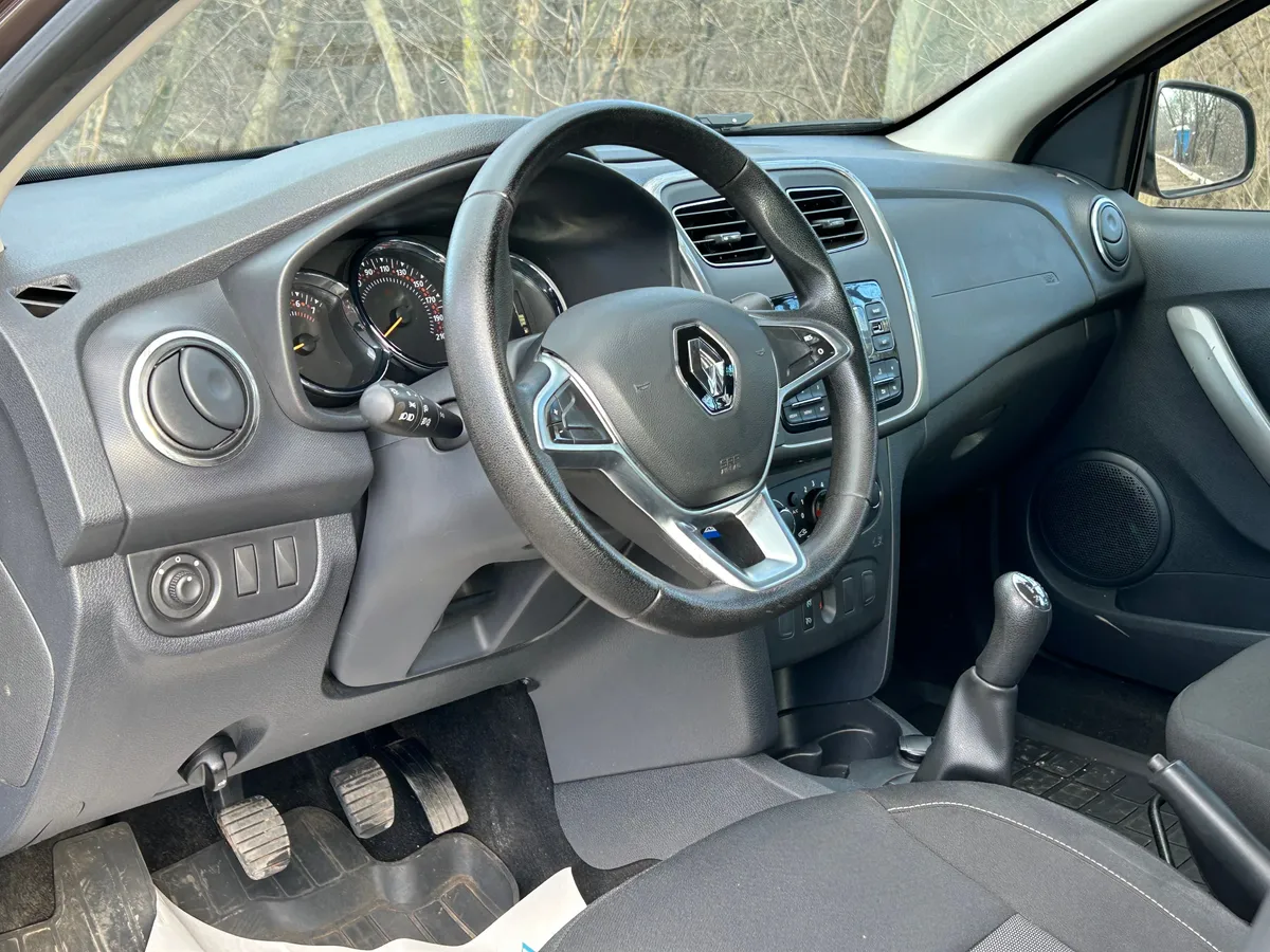 Renault Sandero 1.6 MT (113 л.с.), 2019 — фото 5