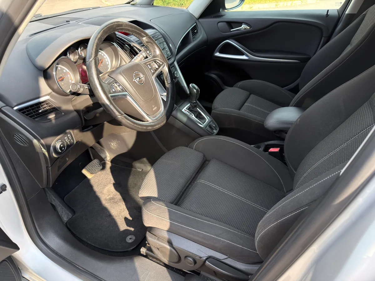 Opel Zafira 1.4 Turbo AT (140 л.с.)