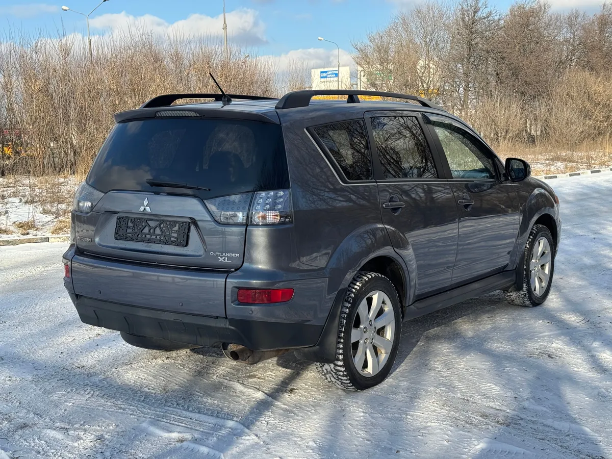 Mitsubishi Outlander 2.0 CVT 4WD (147 л.с.), 2011 — фото 4