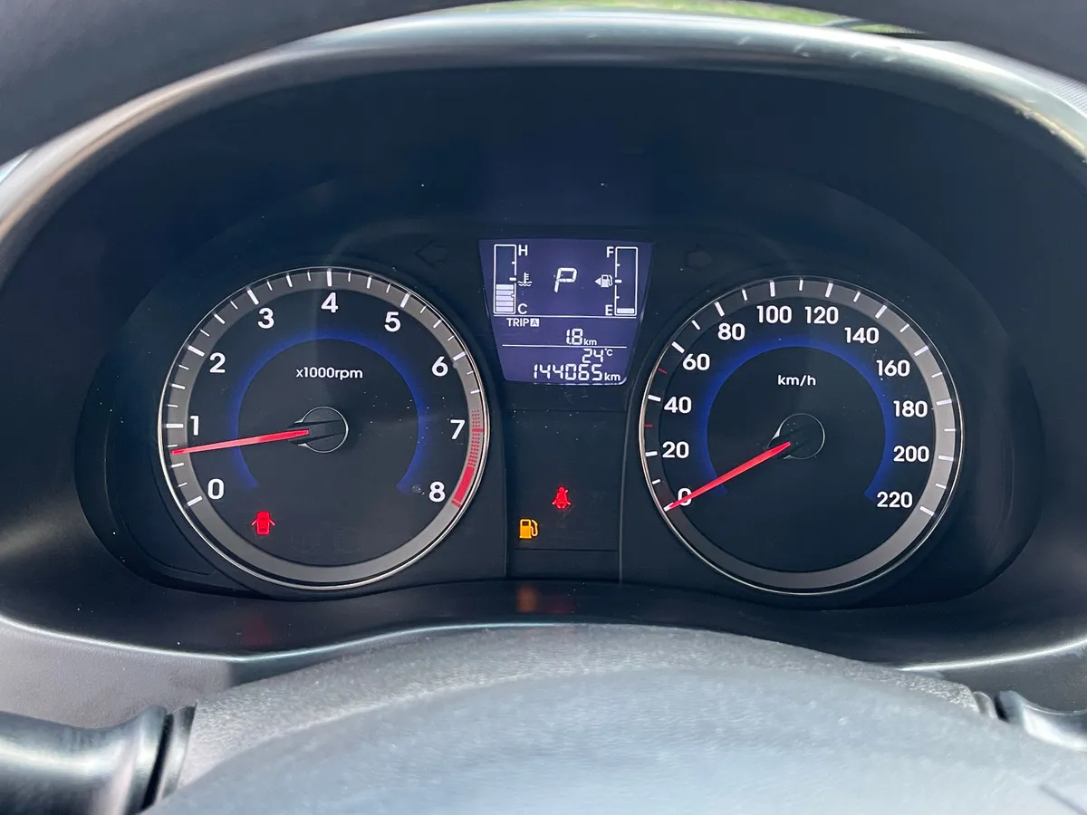 Hyundai Solaris 1.6 AT (123 л.с.), 2015 — фото 6