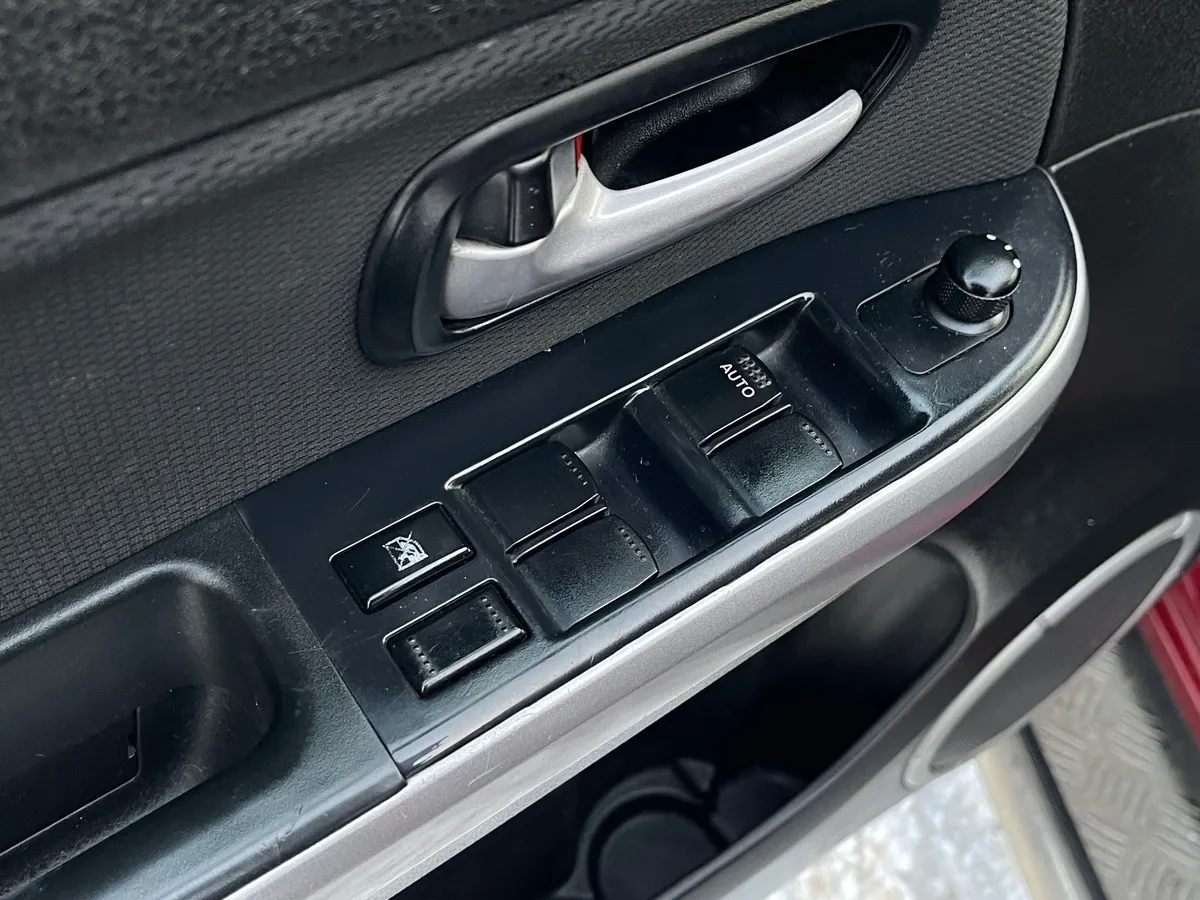 Suzuki Grand Vitara 2.0 AT 4WD (140 л.с.), 2008 — фото 10