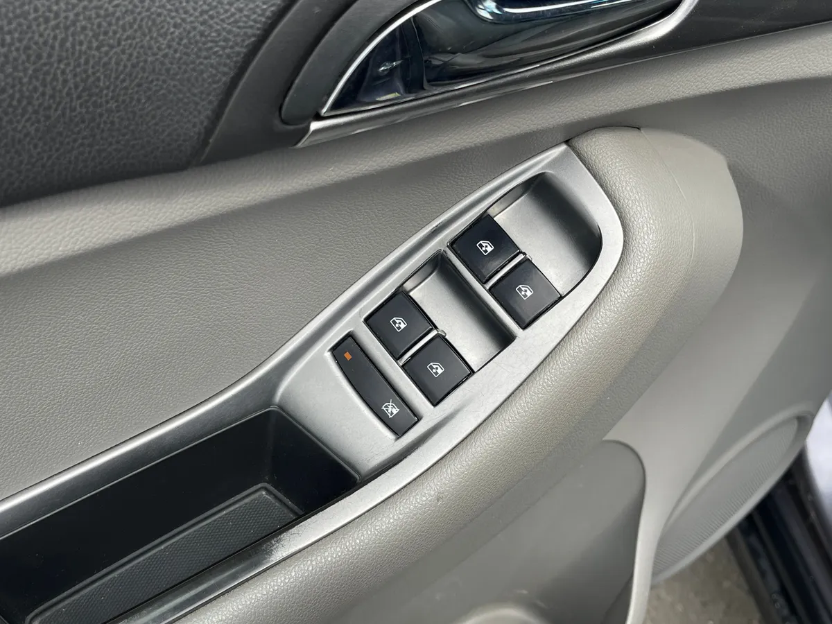 Chevrolet Orlando 2.0 VCDi AT (163 л.с.)