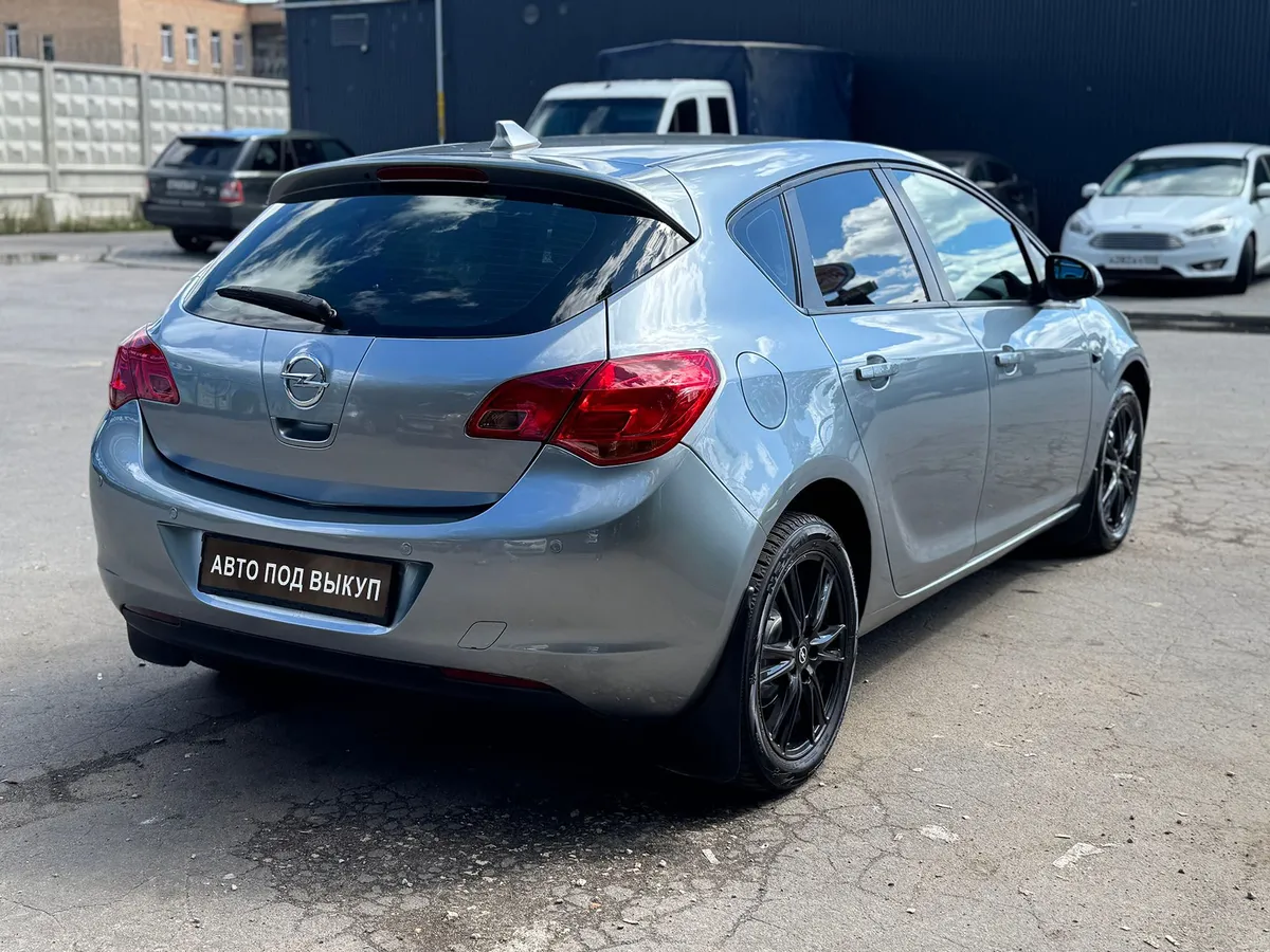 Opel Astra 1.6 MT (115 л.с.), 2010 — фото 4