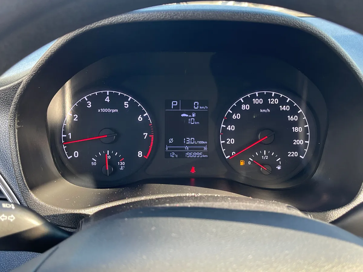 Hyundai Solaris 1.4 AT (100 л.с.)