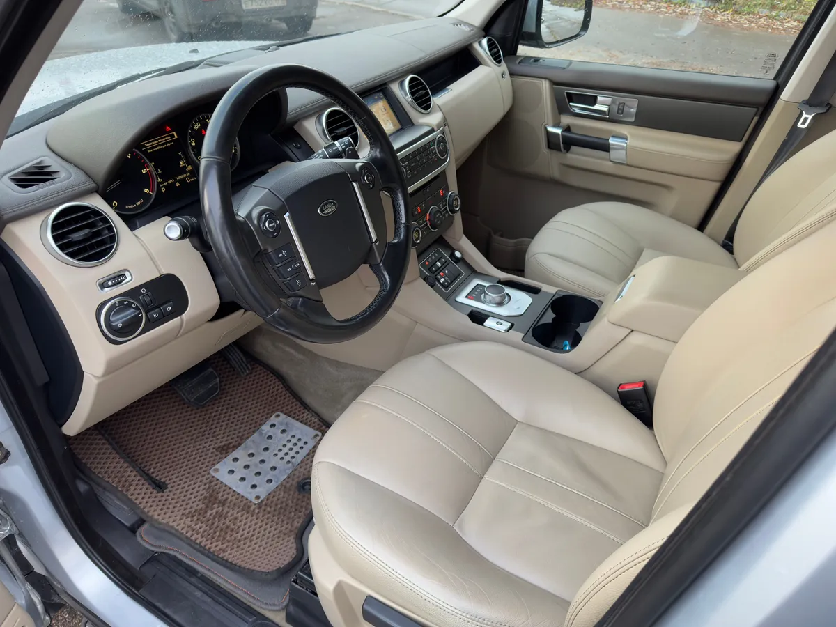 Land Rover Discovery 3.0 TDV6 AT 4WD (211 л.с.), 2015 — фото 6