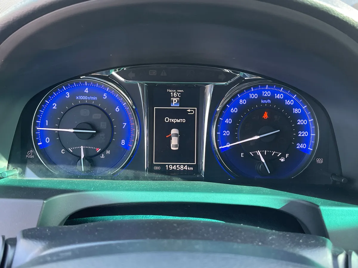 Toyota Camry 2.5 AT (181 л.с.), 2017 — фото 6