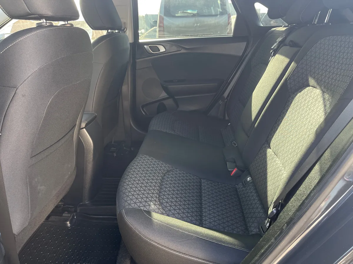 Kia Ceed 1.6 AT (128 л.с.)
