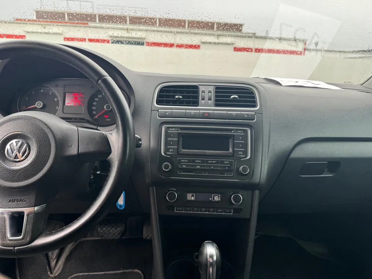 Volkswagen Polo 1.6 Tiptronic (105 л.с.), 2011 — фото 7