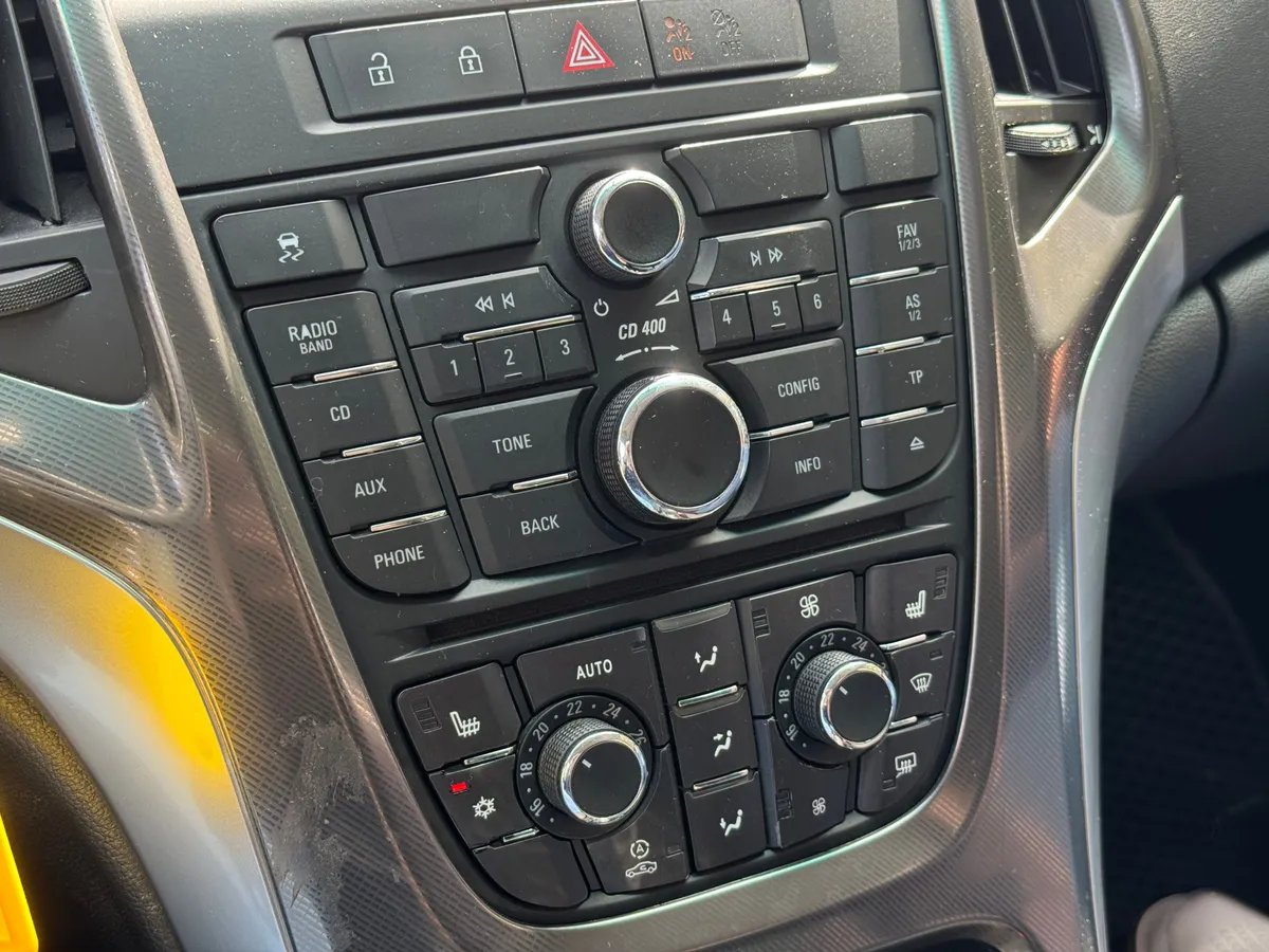 Opel Astra 1.6 MT (115 л.с.), 2010 — фото 9