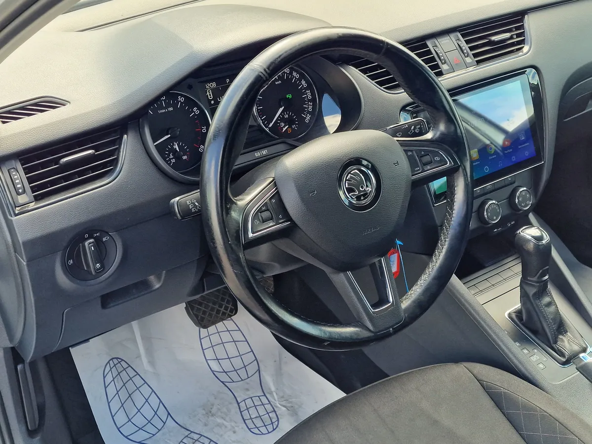 Skoda Octavia 1.6 AT (110 л.с.), 2017 — фото 7