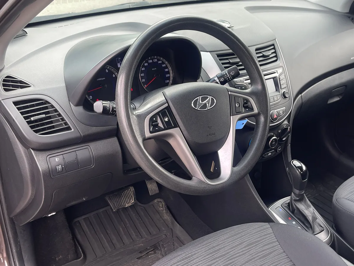 Hyundai Solaris 1.6 AT (123 л.с.), 2016 — фото 5