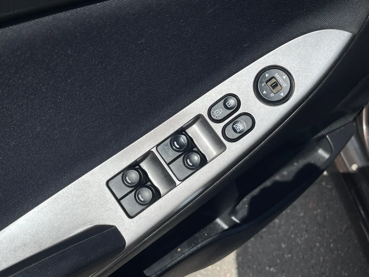 Hyundai Solaris 1.6 AT (123 л.с.)