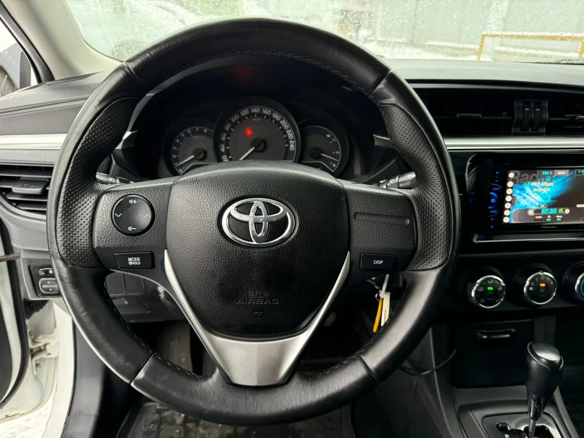 Toyota Corolla 1.6 CVT (122 л.с.), 2014 — фото 5