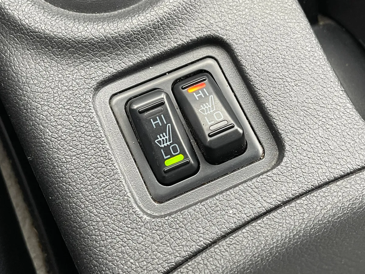Mitsubishi Outlander 2.0 CVT 4WD (146 л.с.), 2014 — фото 8