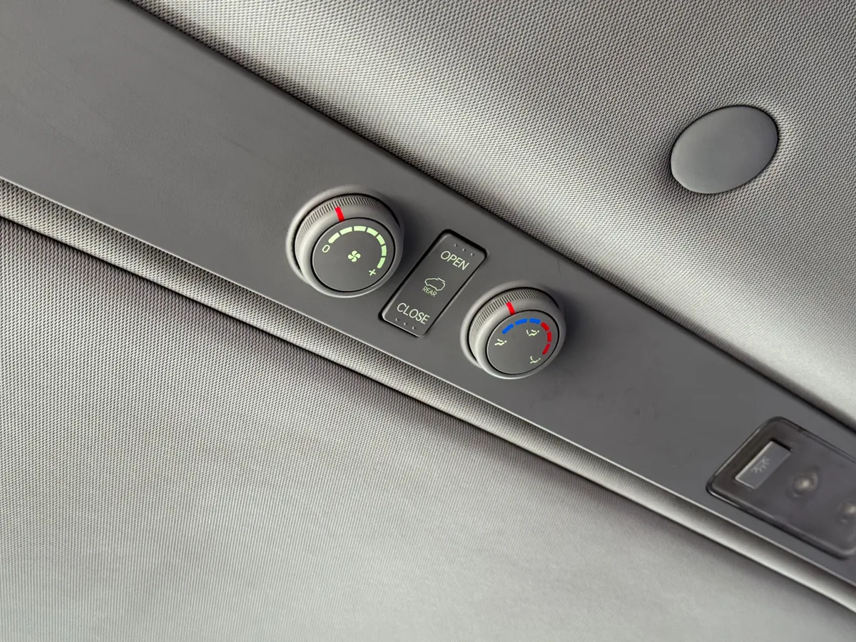 Hyundai Grand Starex 2.5 AT 4WD (145 л.с.), 2012 — фото 18