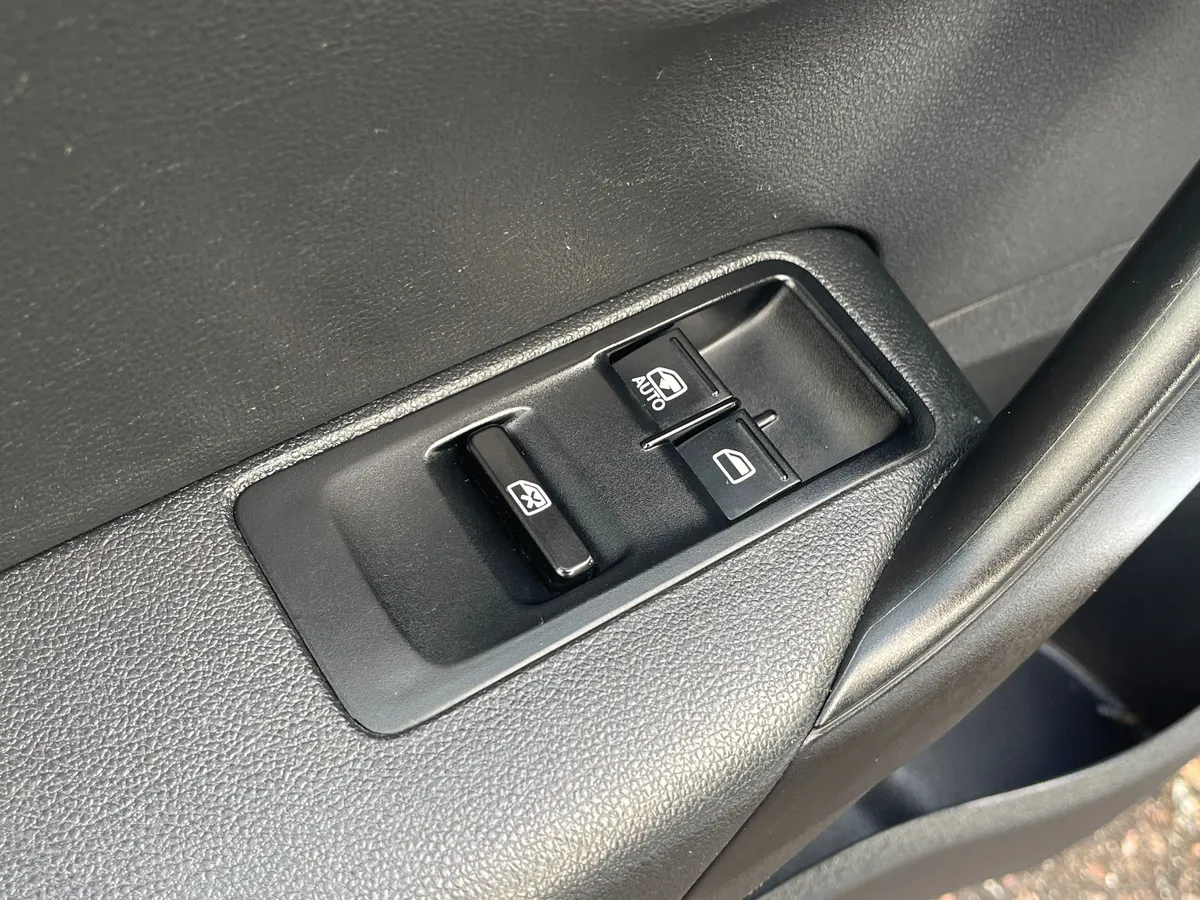 Volkswagen Polo 1.6 MPI AT (105 л.с.), 2015 — фото 11
