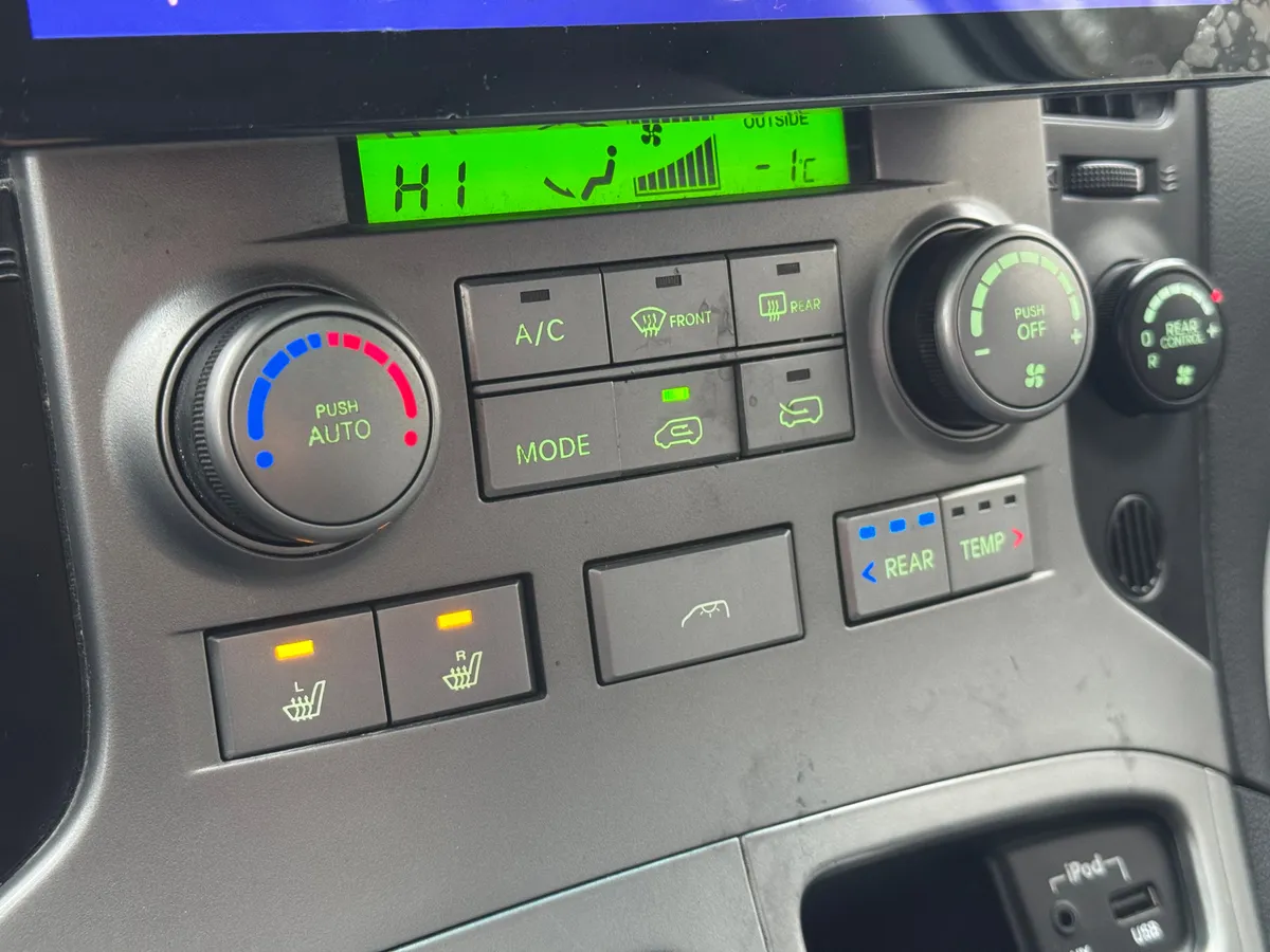 Hyundai Grand Starex 2.5 AT 4WD (145 л.с.), 2012 — фото 14