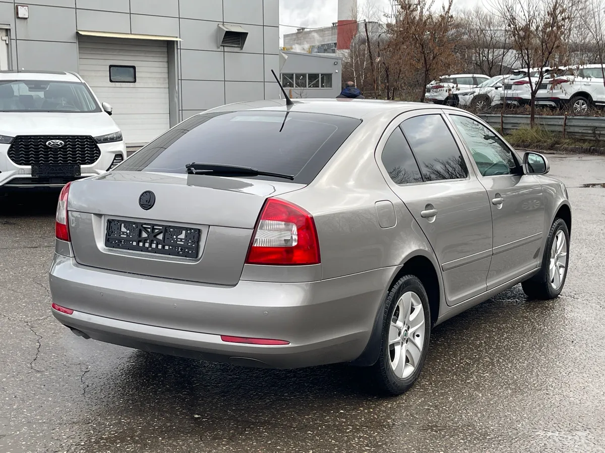 Skoda Octavia 1.8 AT (152 л.с.), 2011 — фото 4