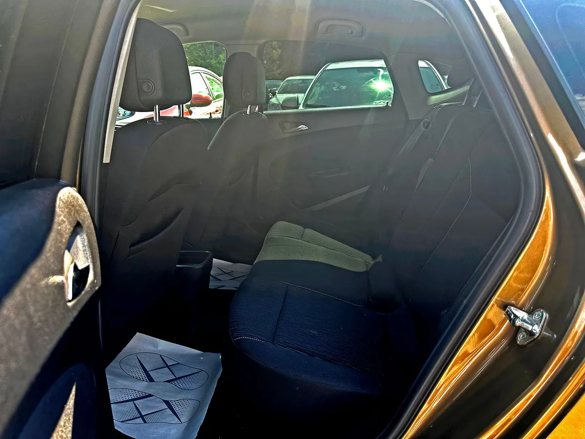 Opel Astra 1.6 Turbo AT (180 л.с.), 2015 — фото 7